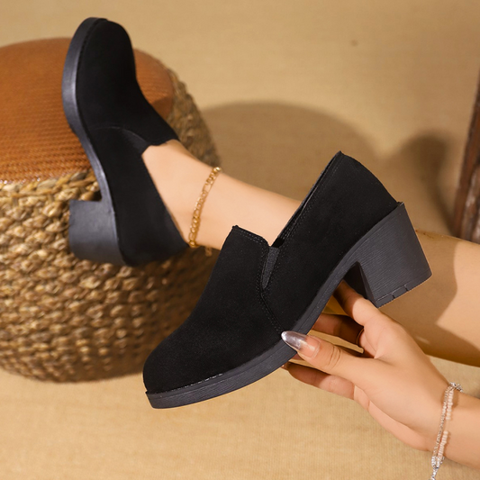 Women‘s Chunky Heel Slip-On Shoes